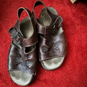 Y2K leather chunky platform sandals